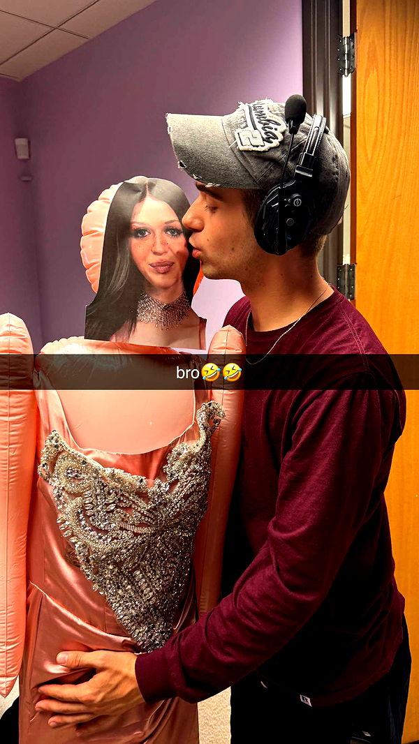 notnevaaadaa image ~ Altpins