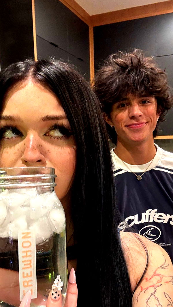 notnevaaadaa image ~ Altpins