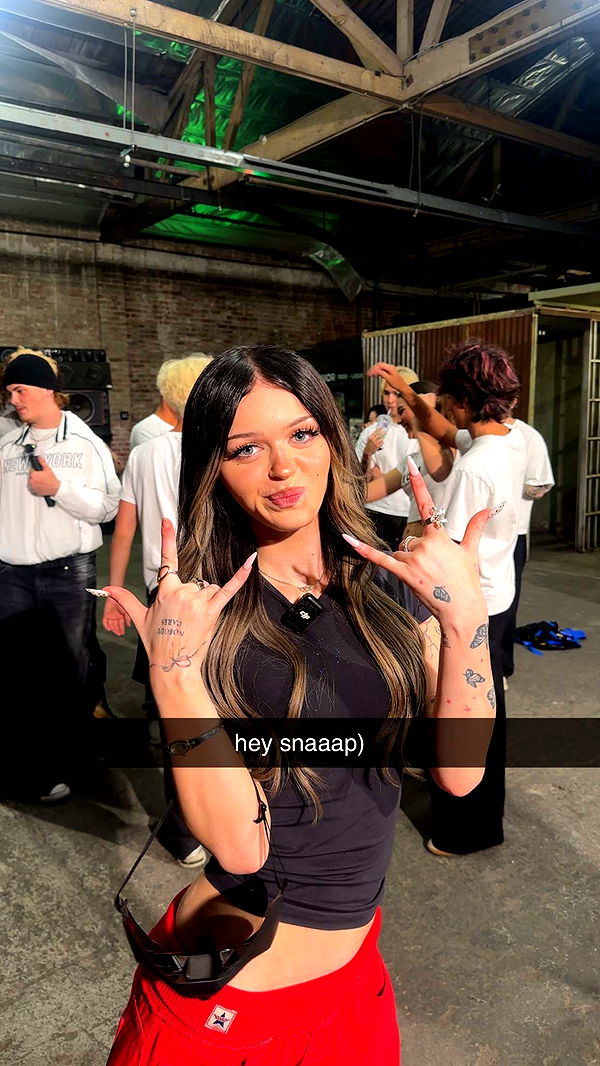 notnevaaadaa image ~ Altpins