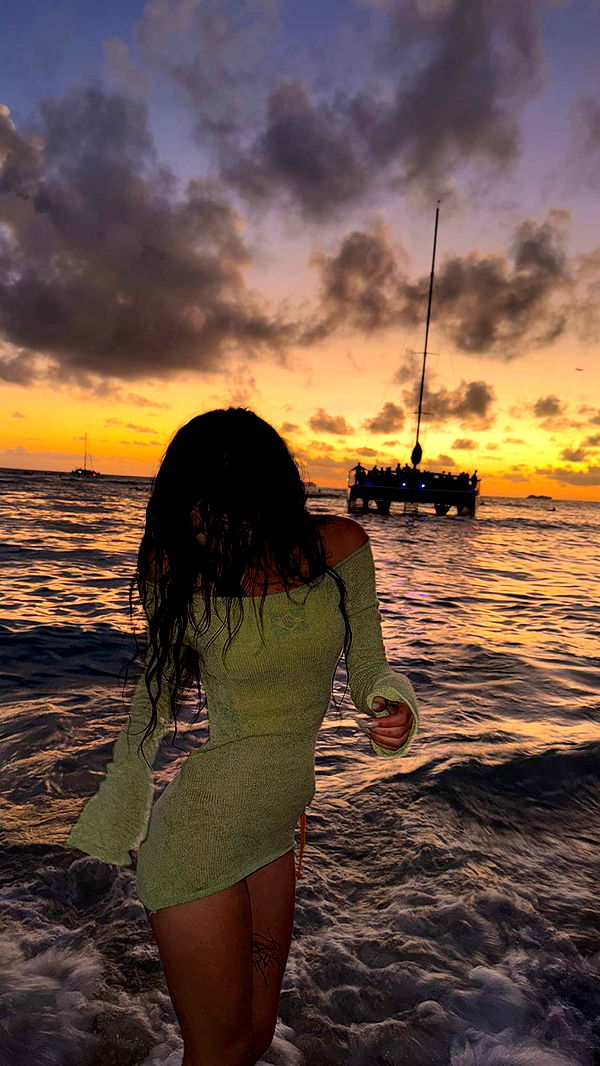 notnevaaadaa image ~ Altpins