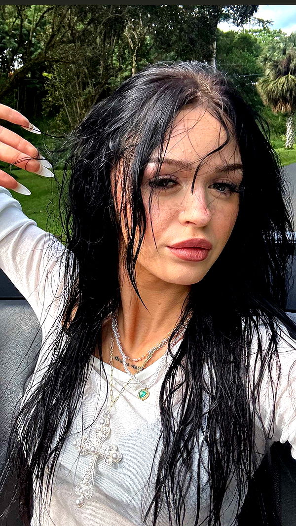 notnevaaadaa image ~ Altpins