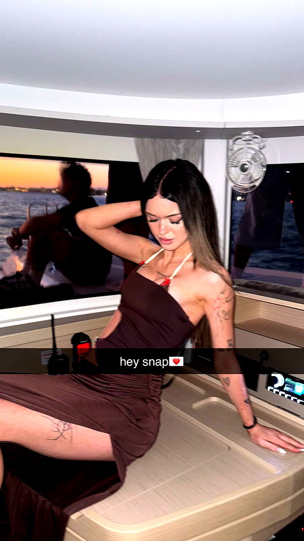 notnevaaadaa image ~ Altpins