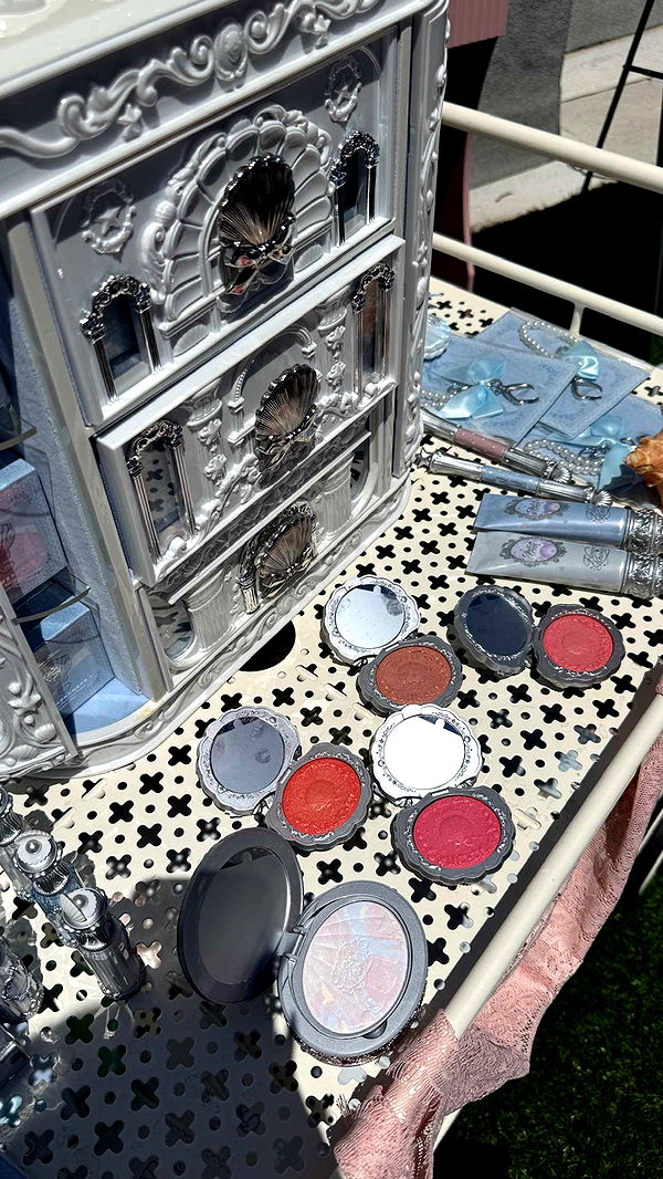 notnevaaadaa image ~ Altpins