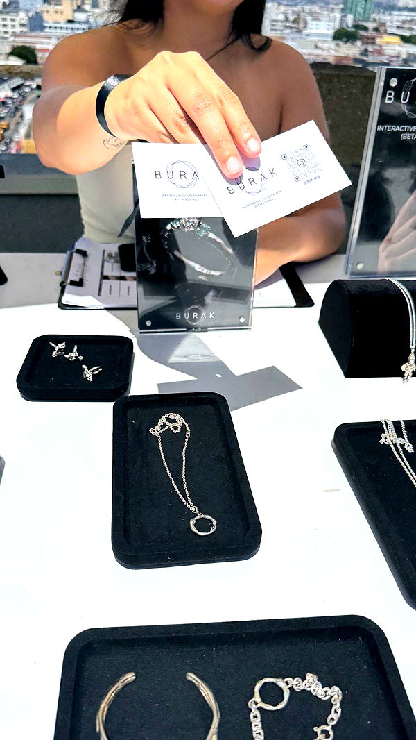 notnevaaadaa image ~ Altpins