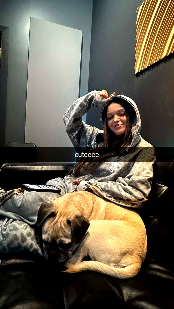 notnevaaadaa image ~ Altpins