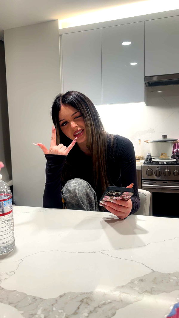 notnevaaadaa image ~ Altpins