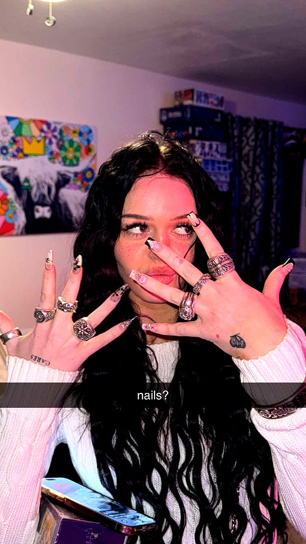 notnevaaadaa image ~ Altpins