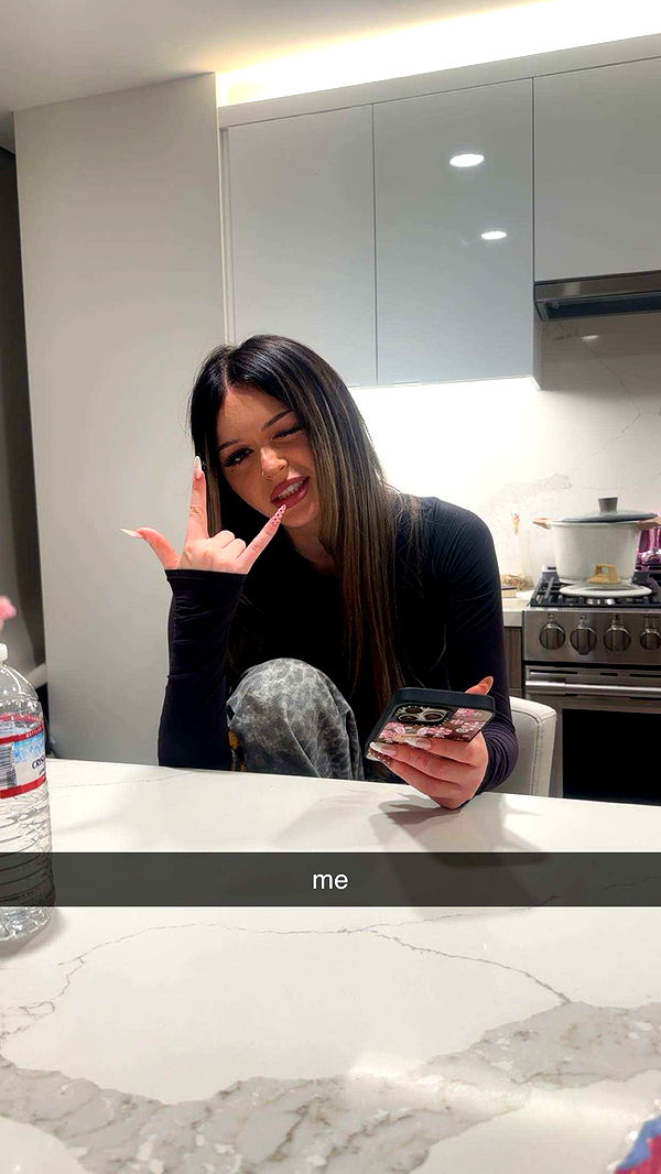 notnevaaadaa image ~ Altpins