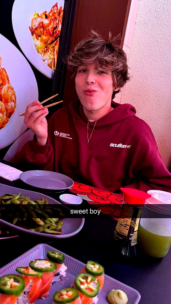 notnevaaadaa image ~ Altpins