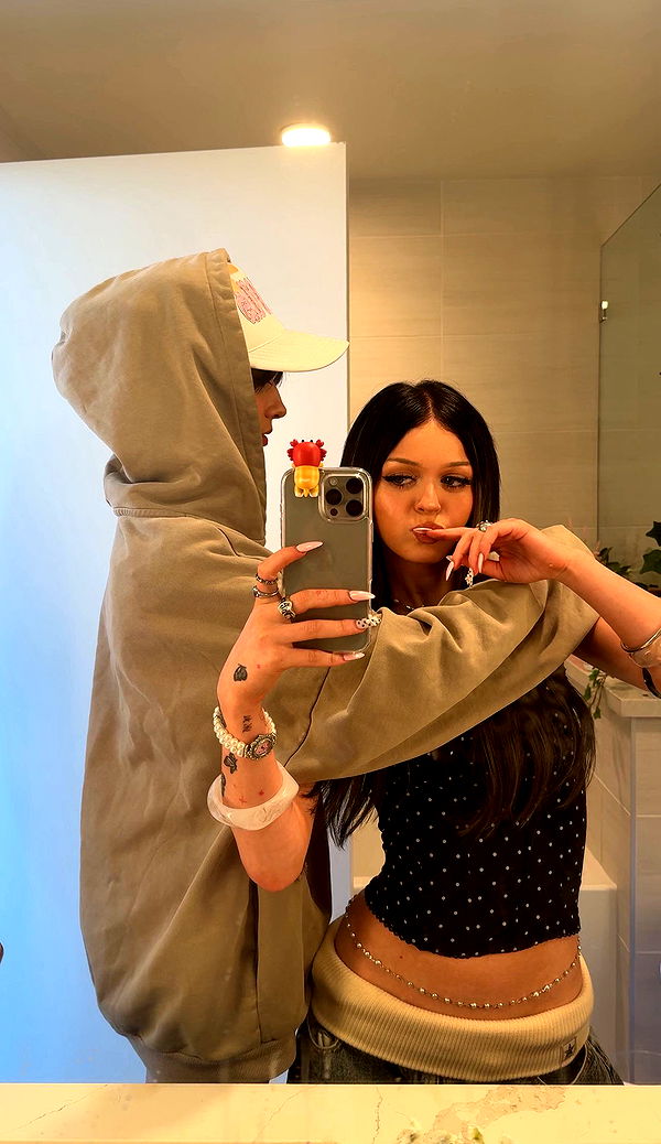 notnevaaadaa image ~ Altpins