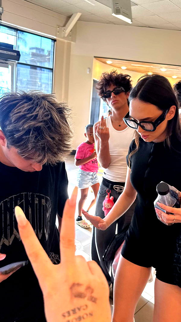 notnevaaadaa image ~ Altpins