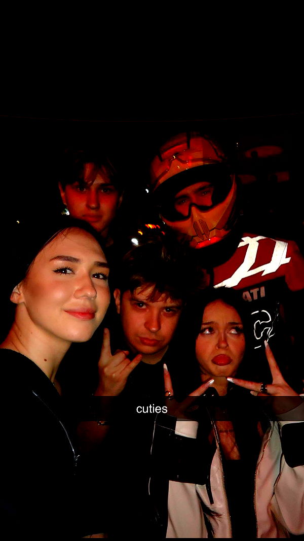 notnevaaadaa image ~ Altpins