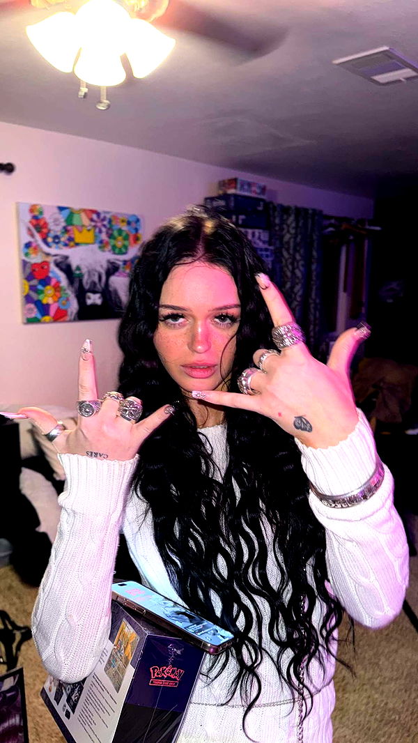 notnevaaadaa image ~ Altpins