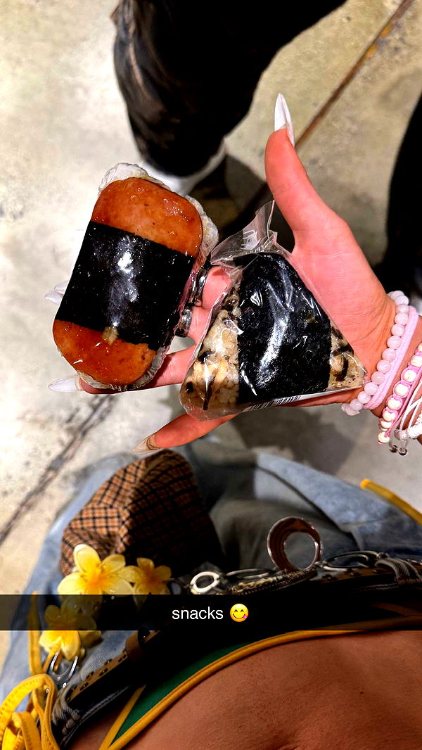 notnevaaadaa image ~ Altpins