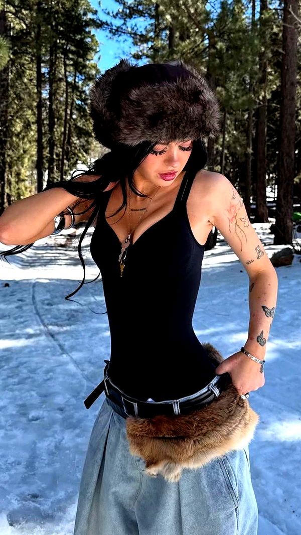 notnevaaadaa image ~ Altpins