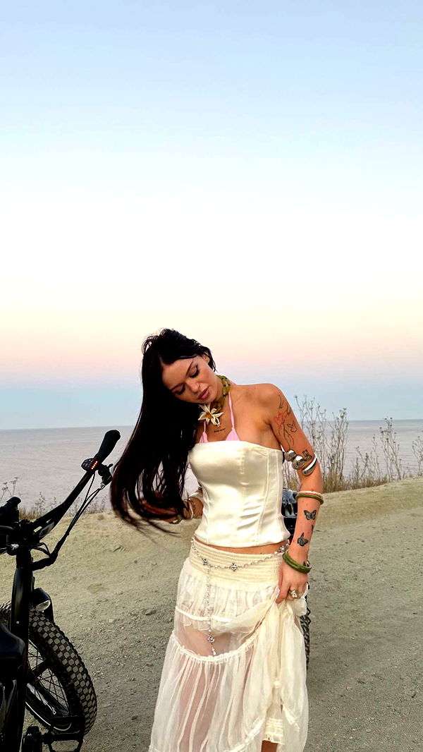 notnevaaadaa image ~ Altpins