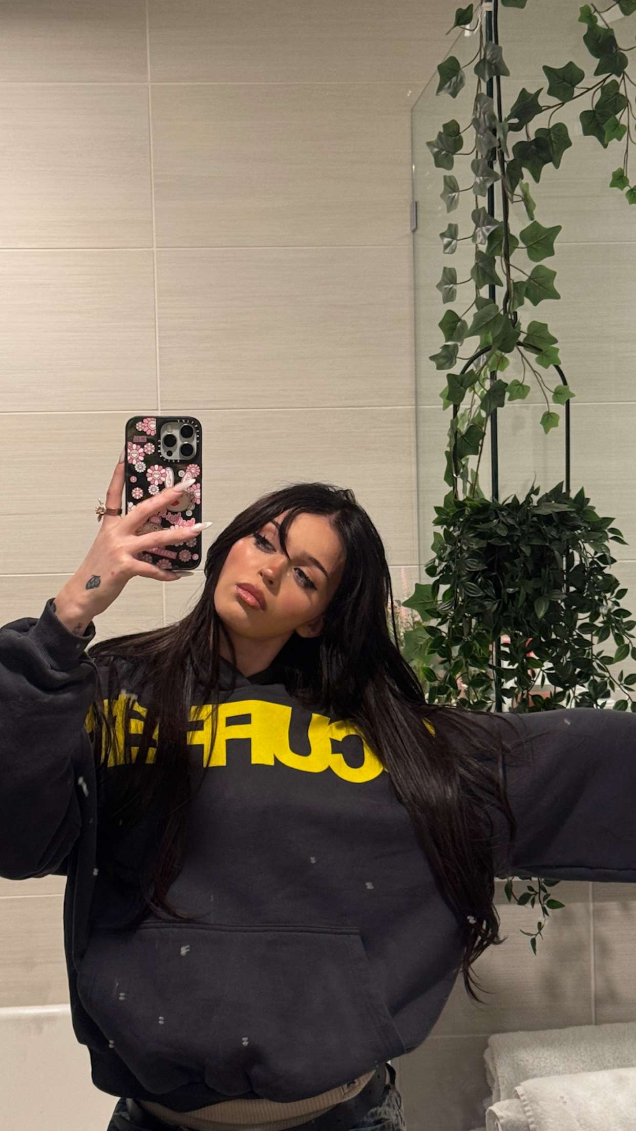 notnevaaadaa snapchat image archive image