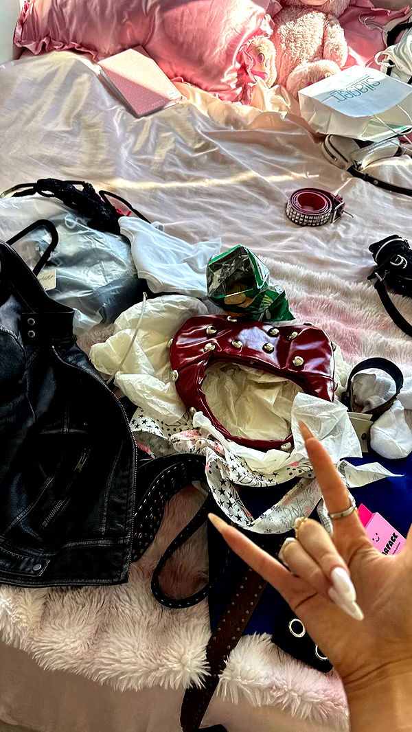 notnevaaadaa image ~ Altpins