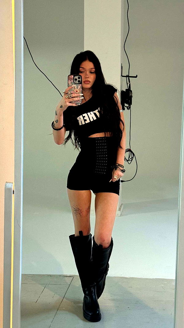 notnevaaadaa image ~ Altpins