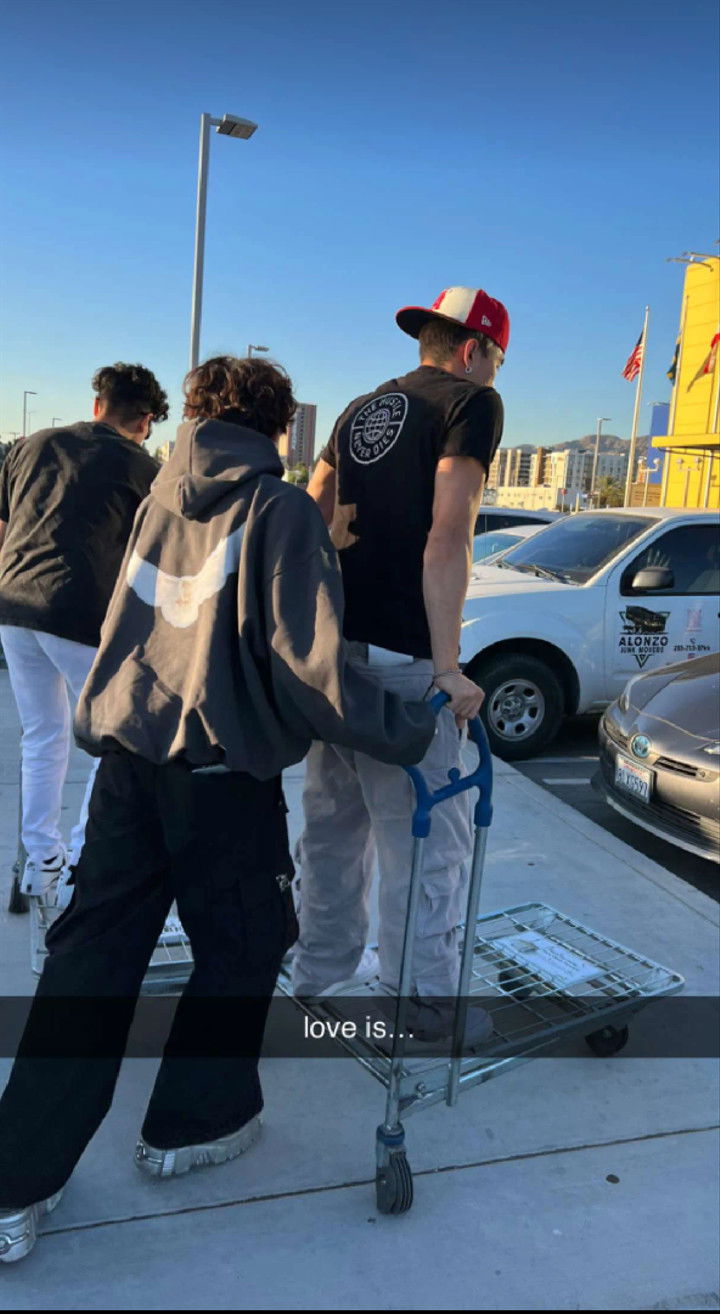 notnevaaadaaaa snapchat image archive image