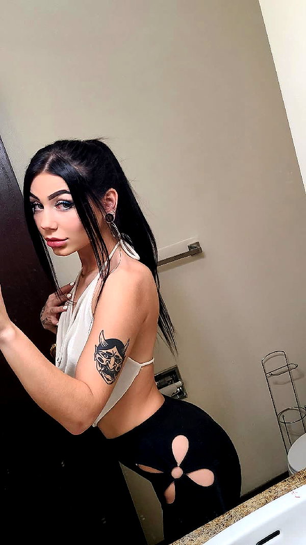 perfexiia snapchat image archive image
