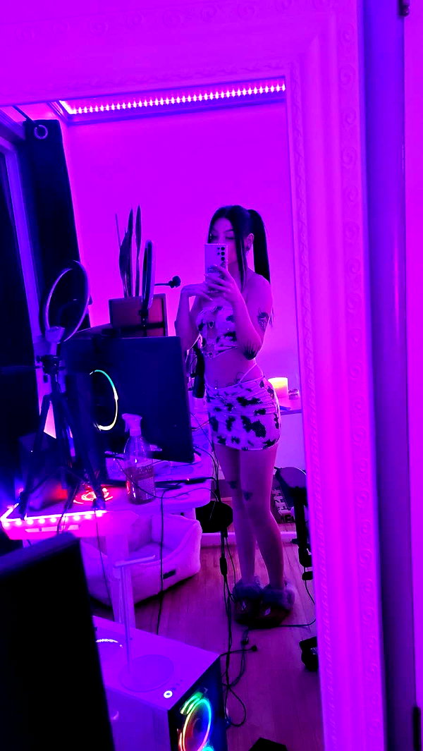 perfexiia snapchat image archive image