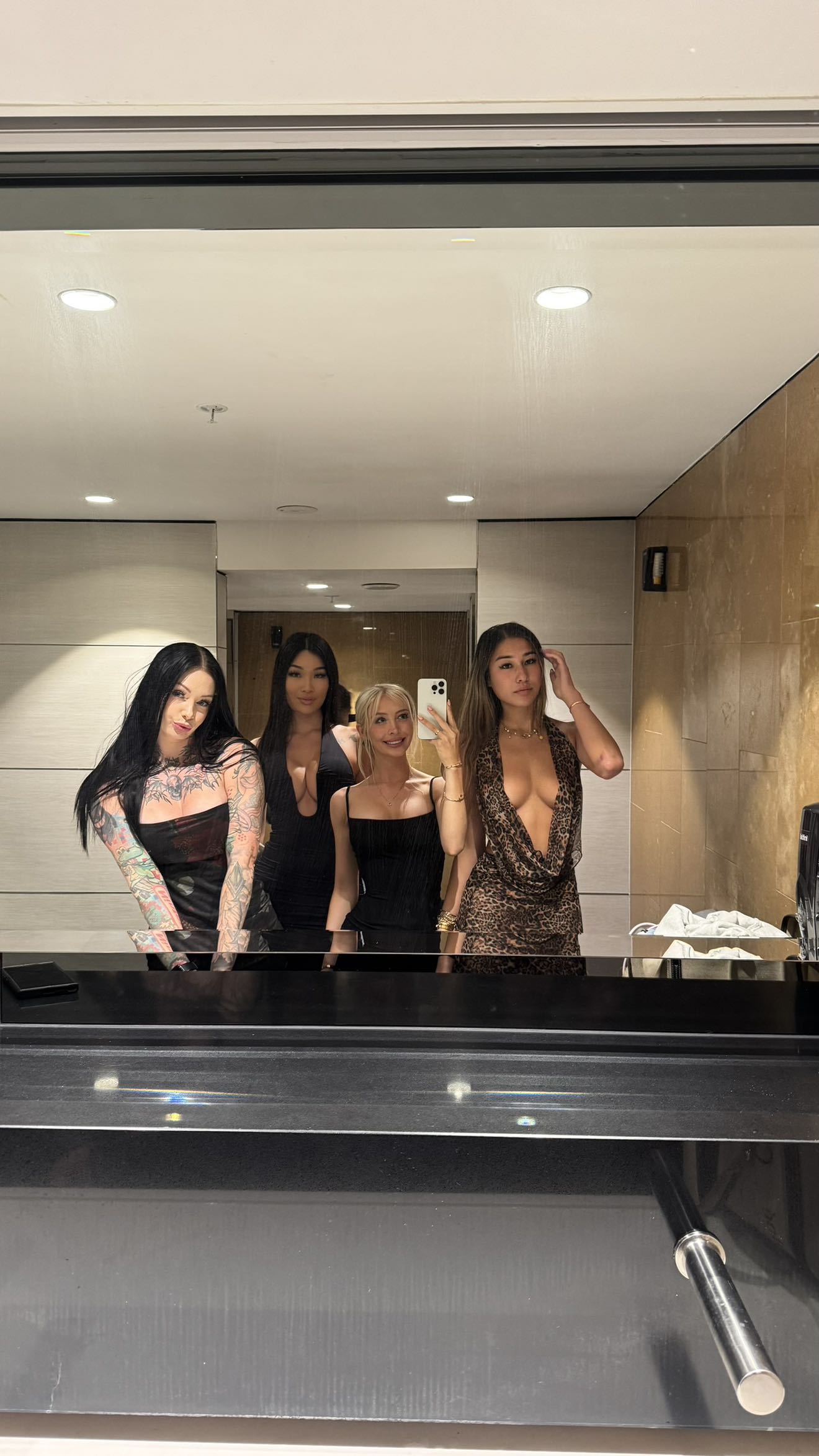 ppwyang0 snapchat image archive image