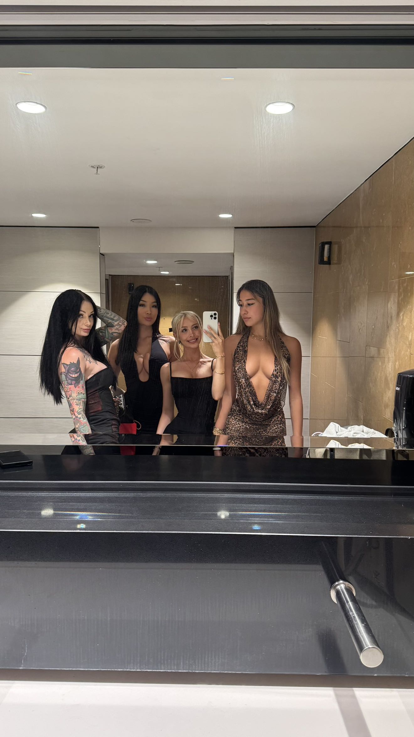 ppwyang0 snapchat image archive image