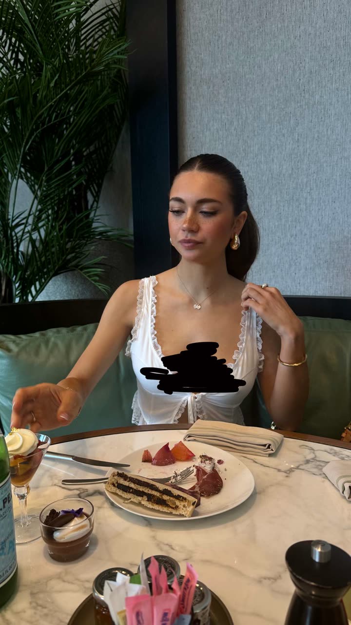 realhaylujan snapchat image archive image