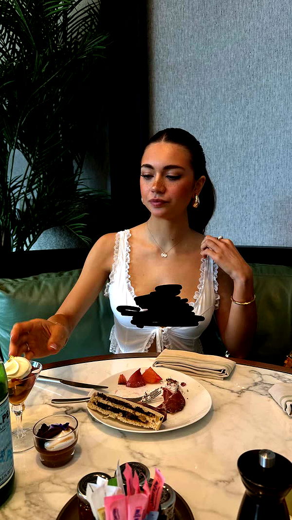 realhaylujan image ~ Altpins