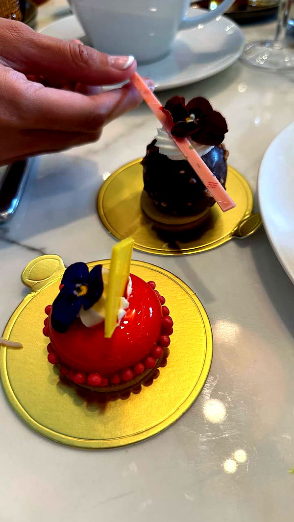 realhaylujan image ~ Altpins