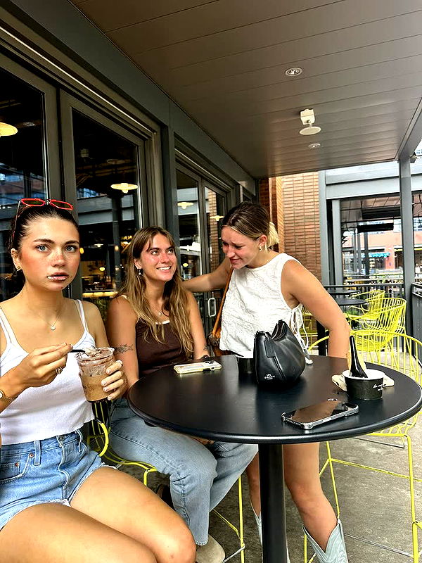 realhaylujan image ~ Altpins