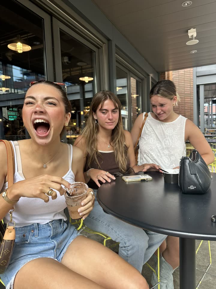 realhaylujan snapchat image archive image