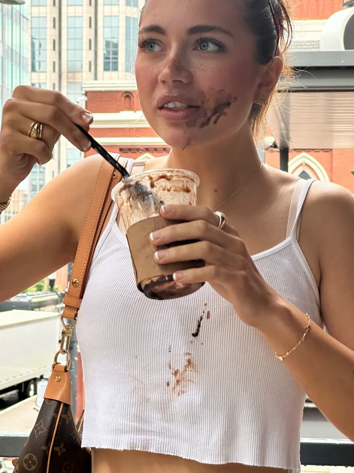 realhaylujan snapchat image archive image