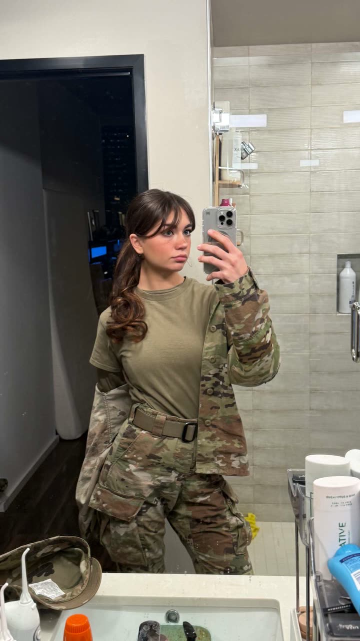 realhaylujan snapchat image archive image