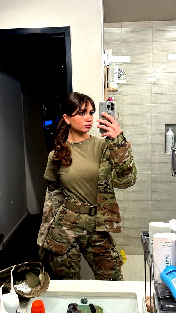 realhaylujan image ~ Altpins