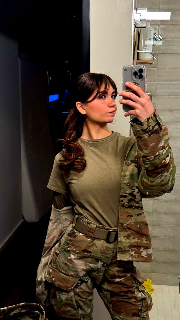 realhaylujan image ~ Altpins