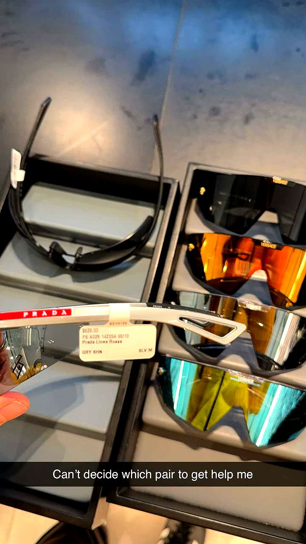 realhaylujan image ~ Altpins