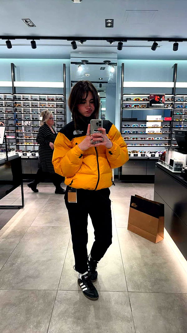 realhaylujan image ~ Altpins