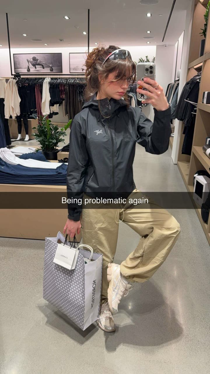 realhaylujan snapchat image archive image