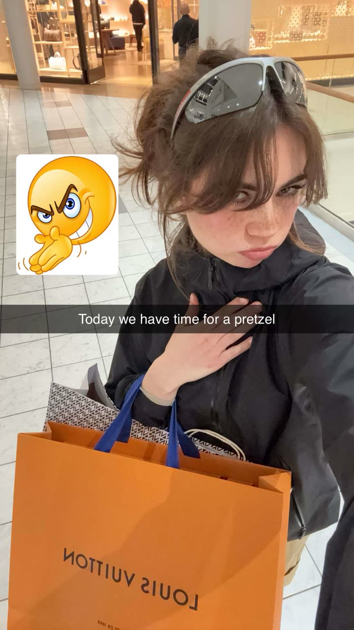 realhaylujan snapchat image archive image