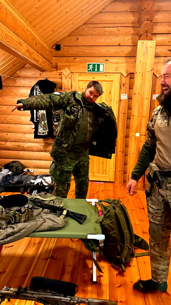 realhaylujan image ~ Altpins