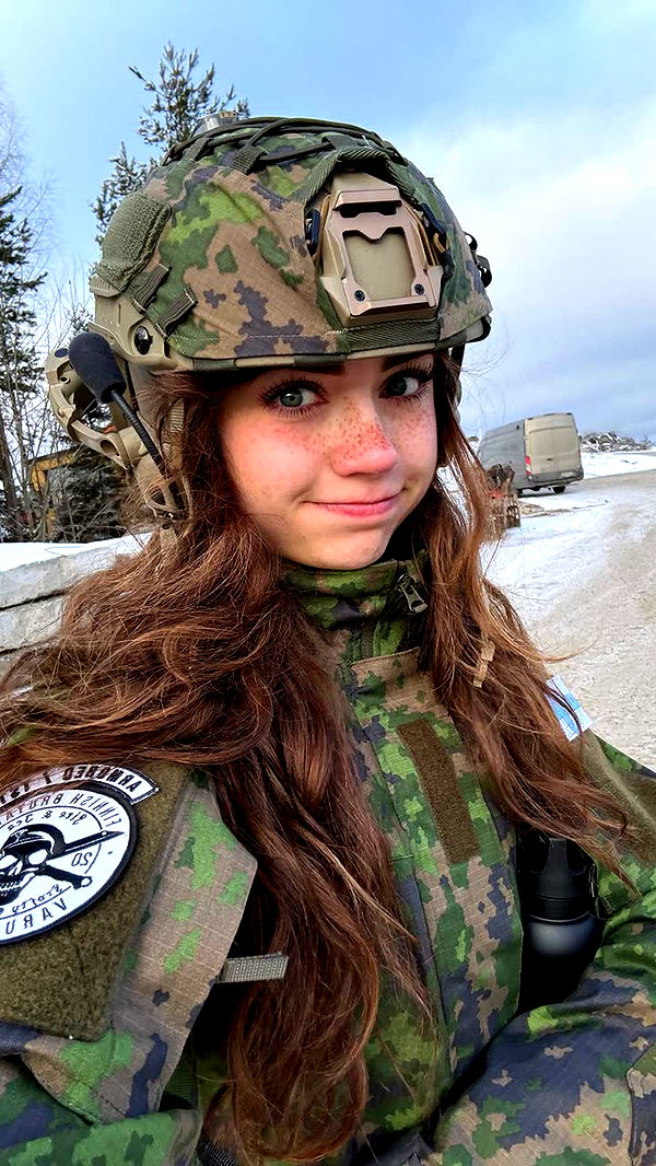 realhaylujan image ~ Altpins