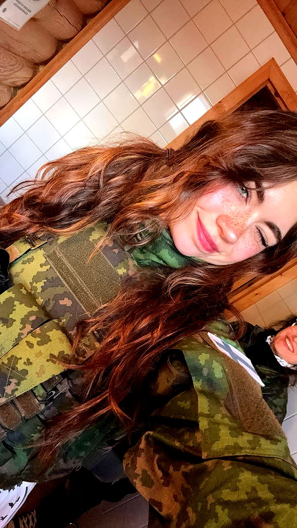 realhaylujan image ~ Altpins