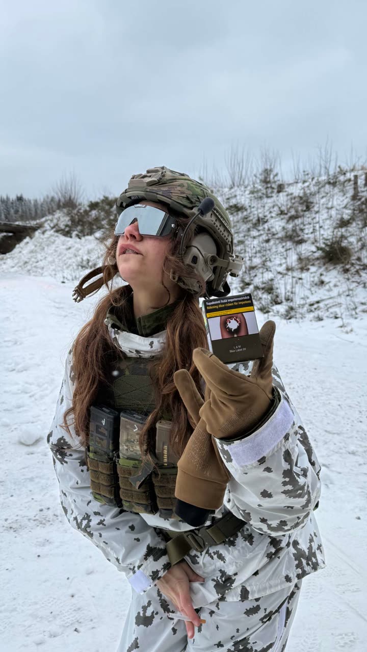 realhaylujan snapchat image archive image