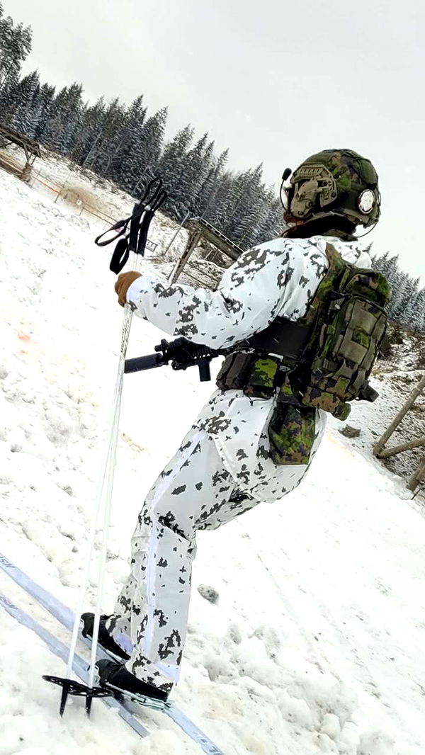 realhaylujan image ~ Altpins