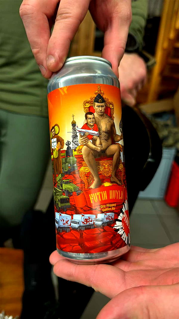 realhaylujan image ~ Altpins