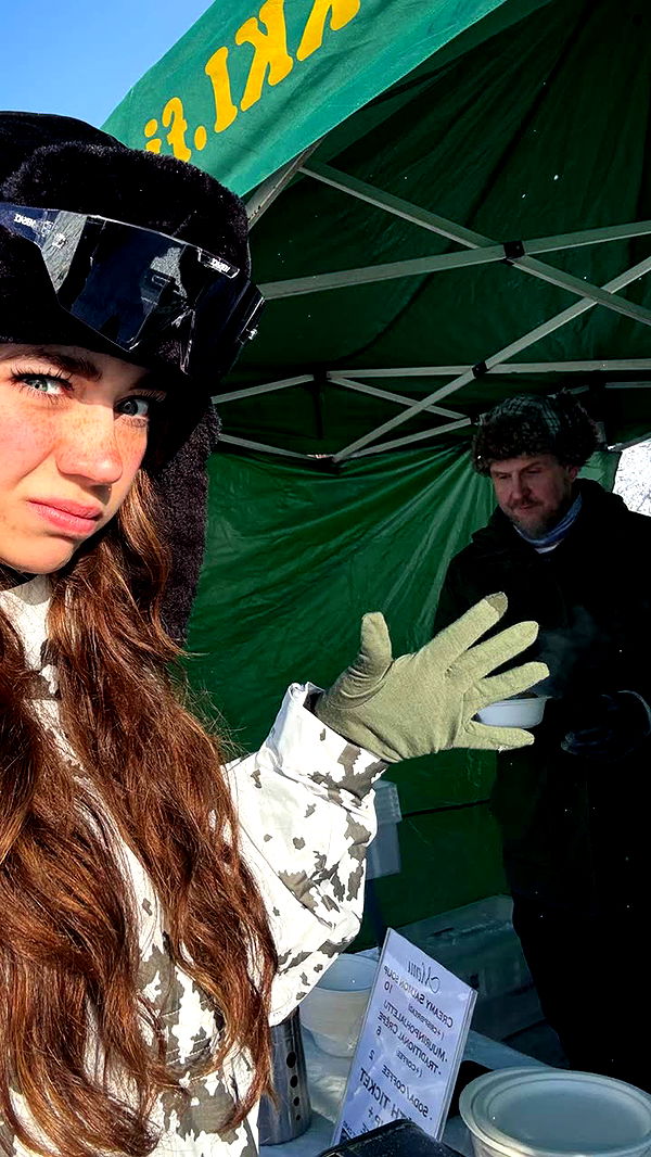 realhaylujan image ~ Altpins