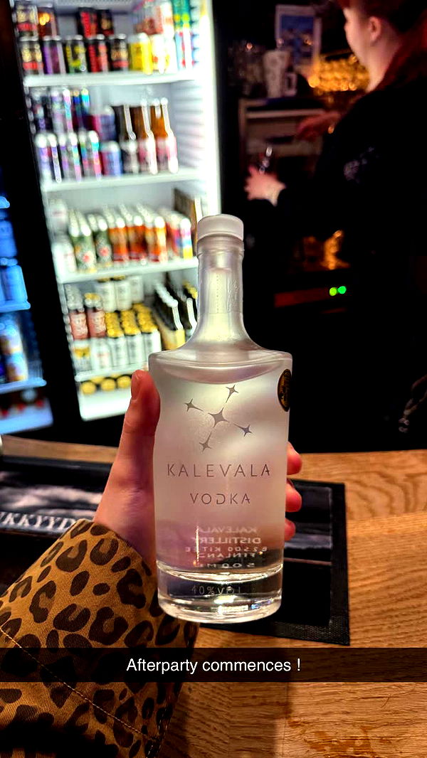 realhaylujan image ~ Altpins