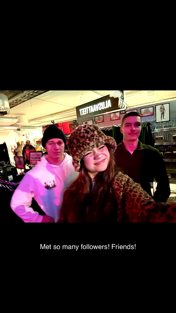 realhaylujan image ~ Altpins